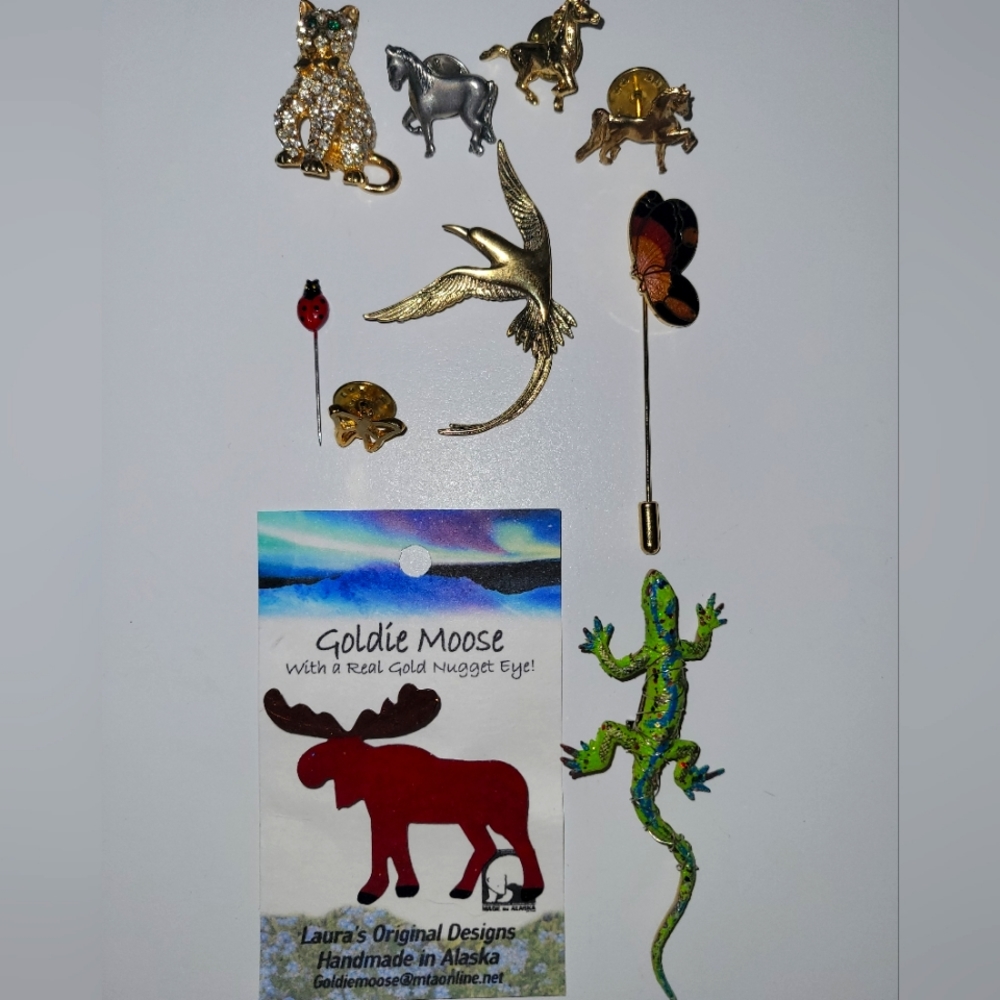 Set of animal brooches